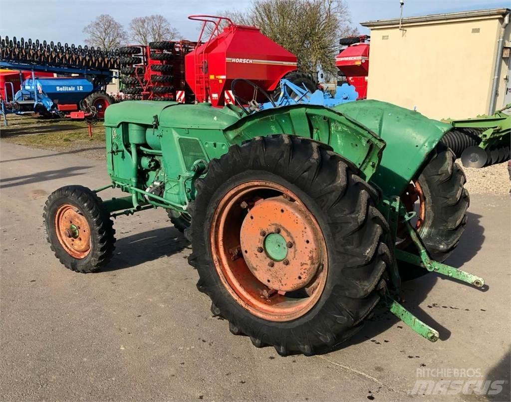 Deutz-Fahr D25 S Tracteur