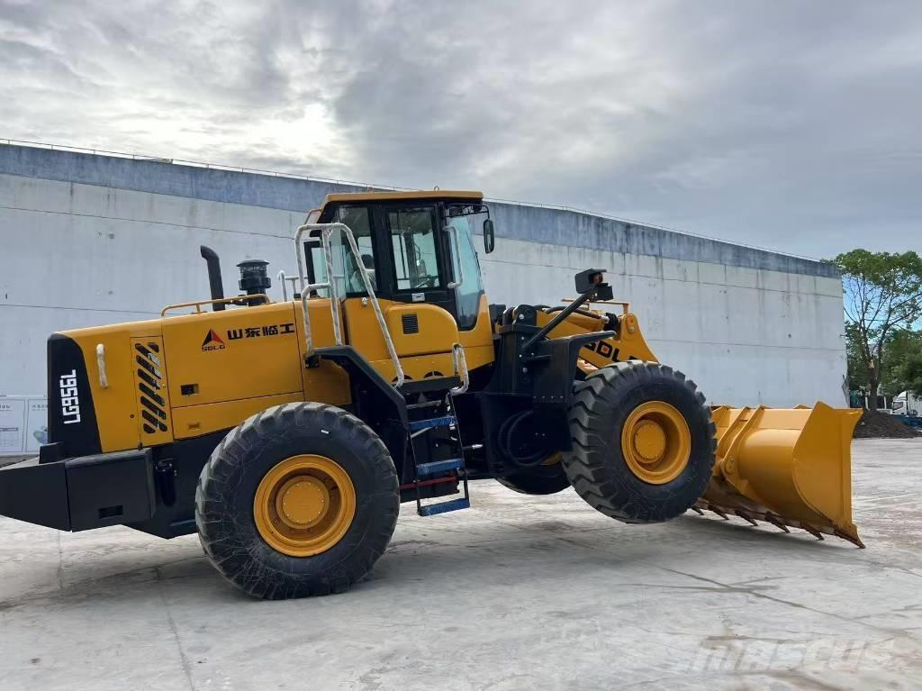 SDLG LG 956 L Chargeuse sur pneus