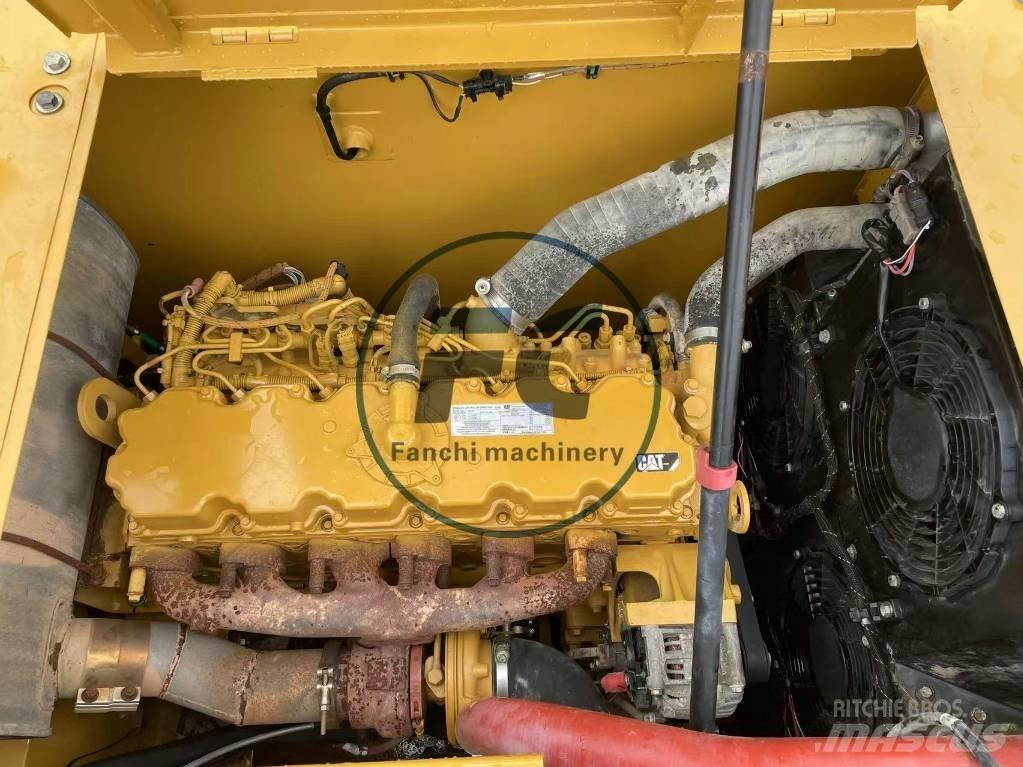CAT 320 Pelle sur chenilles