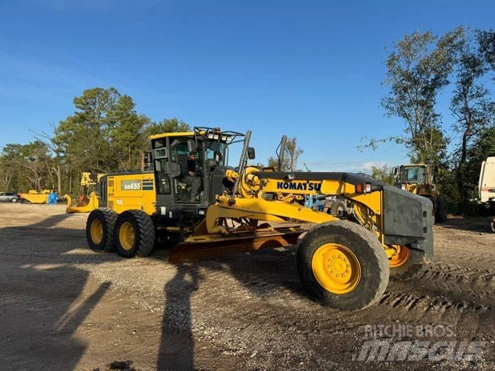 Komatsu GD 655-6 Niveleuse