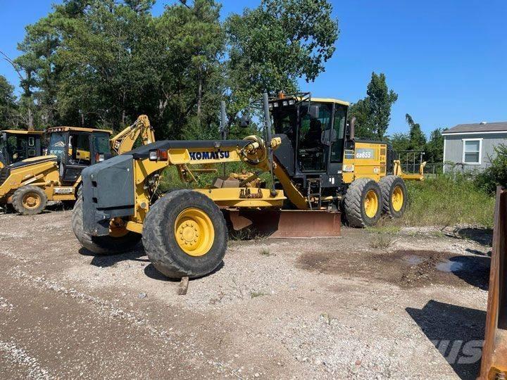 Komatsu GD 655-6 Niveleuse