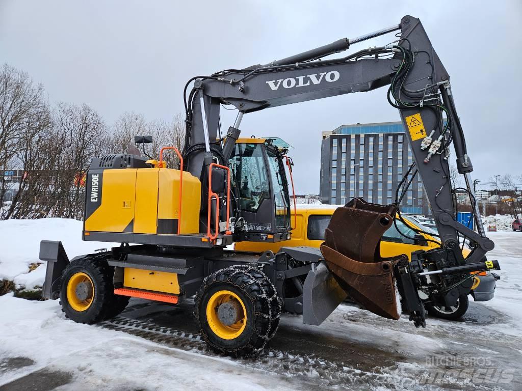 Volvo EWR 150 Pelle sur pneus