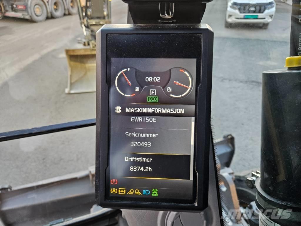 Volvo EWR 150 Pelle sur pneus