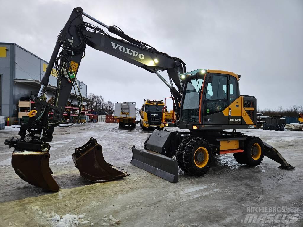 Volvo EWR 150 Pelle sur pneus