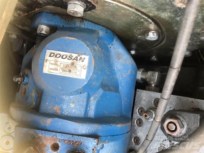 Doosan DX60 Pelle sur chenilles
