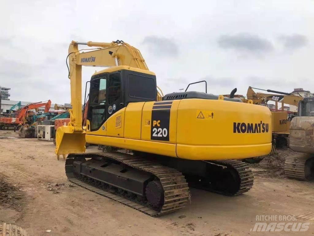 Komatsu PC 220-7 Pelle sur chenilles