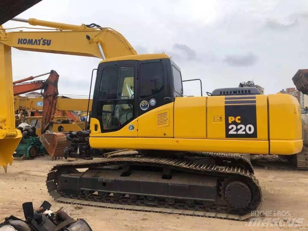 Komatsu PC 220-7 Pelle sur chenilles