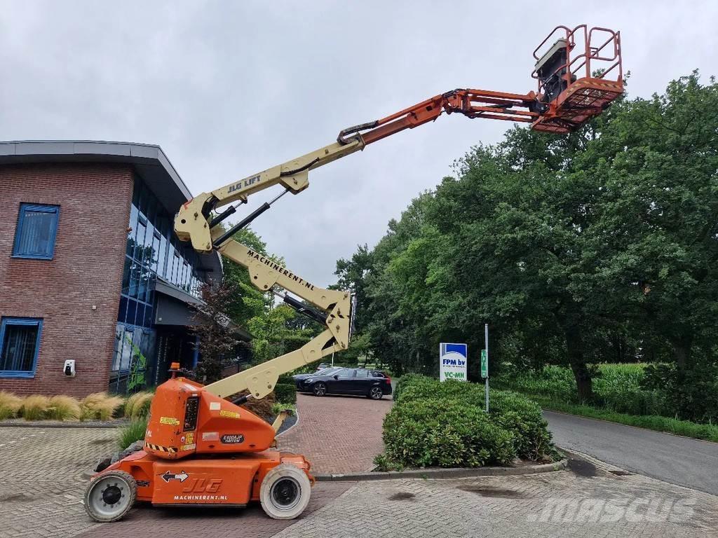 JLG E400AJPN Nacelles articulées