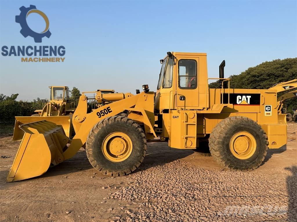 CAT 950 E Chargeuse sur pneus