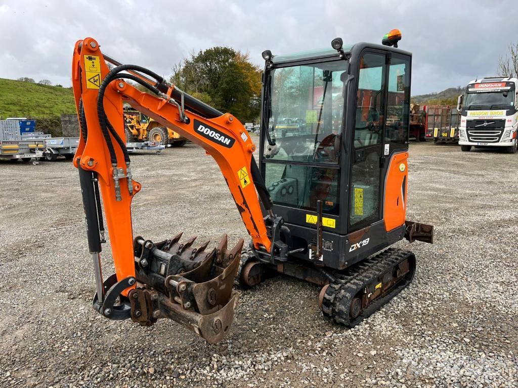 Doosan DX 19 Mini pelle < 7t