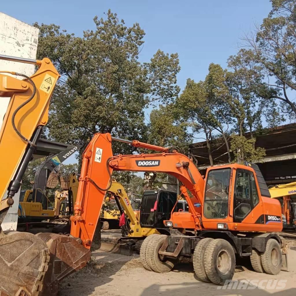Doosan DH150W-7 Pelle sur pneus