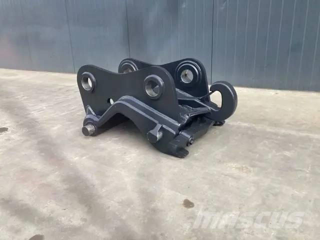  Smitma CW40 - EC220 Attache rapide pour godet