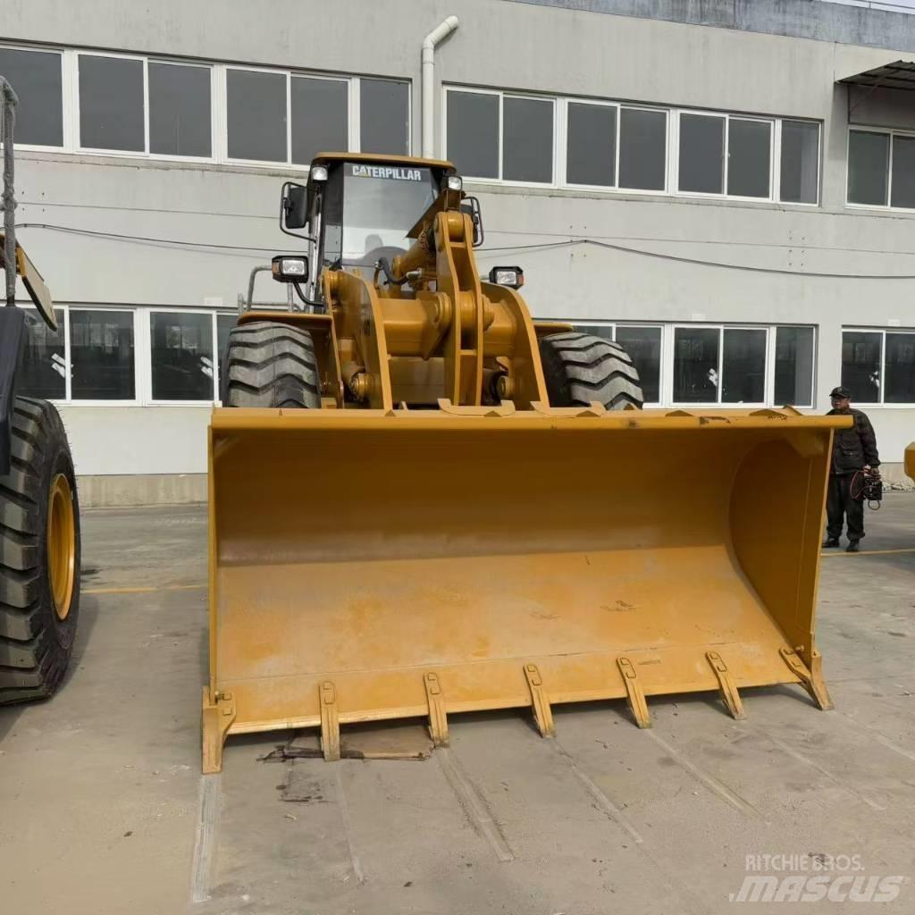 CAT 966 H Chargeuse sur pneus