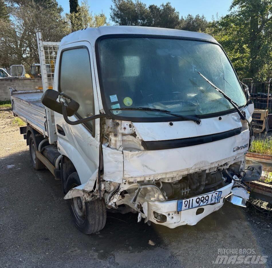 Toyota Dyna Utilitaire benne