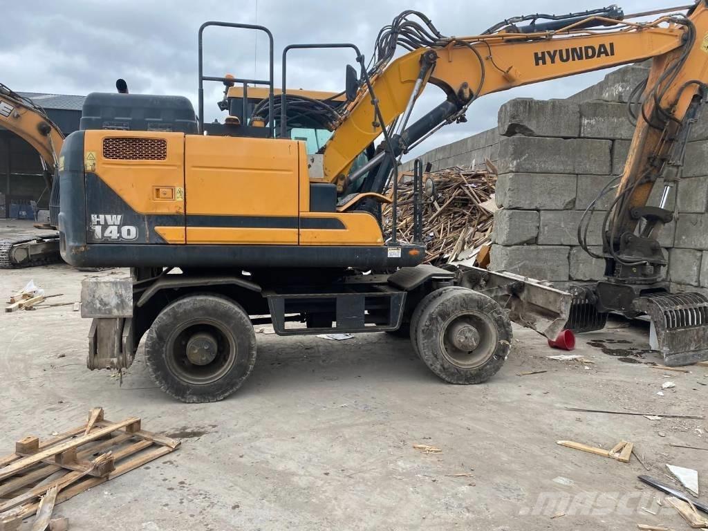 Hyundai HW 140 Pelle sur pneus