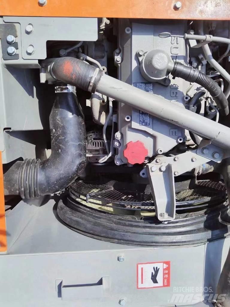 Hitachi Zaxis 200 LC Pelle sur chenilles