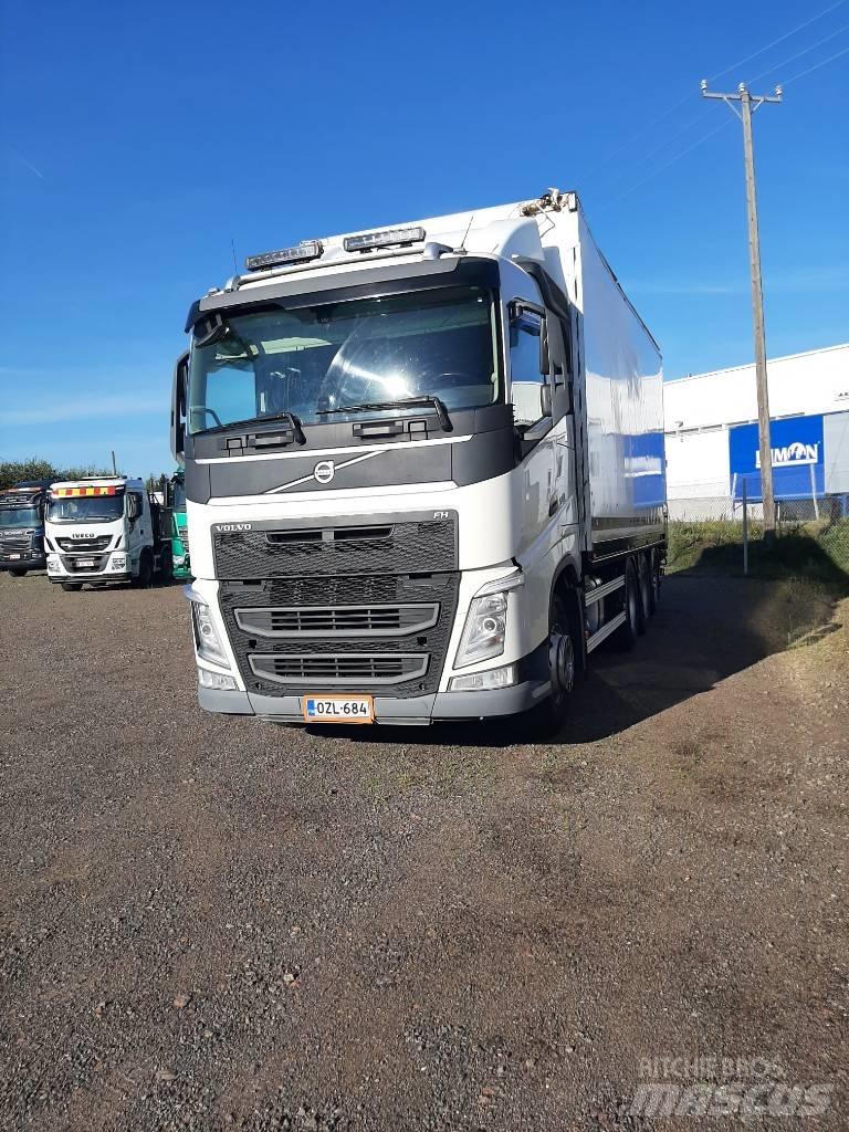 Volvo FH 13 Camion pour copeaux de bois