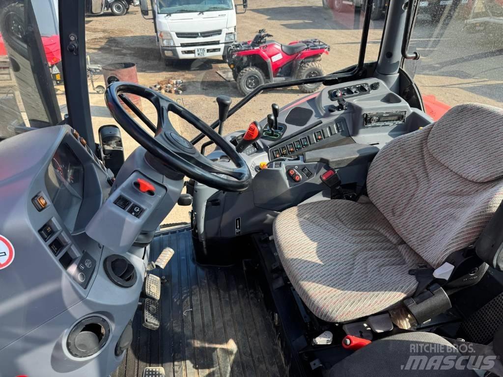 Kubota M105GX-IV Tracteur