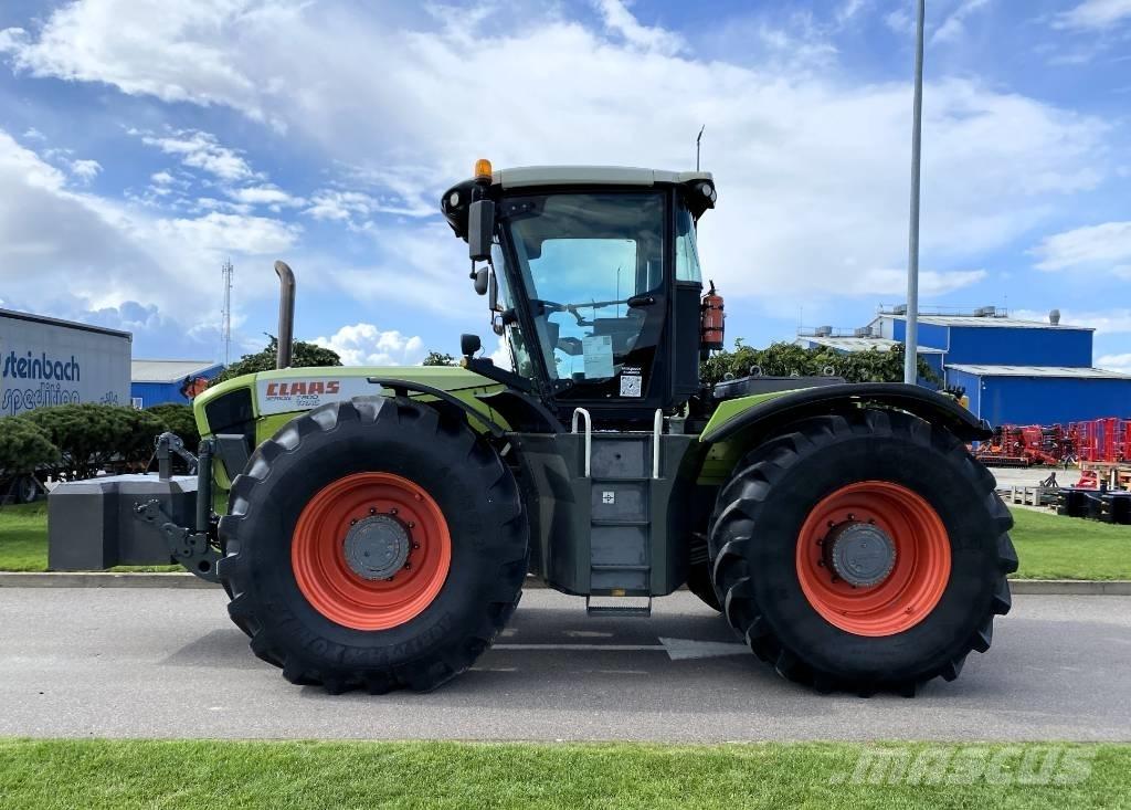 CLAAS Xerion 3800 Tracteur