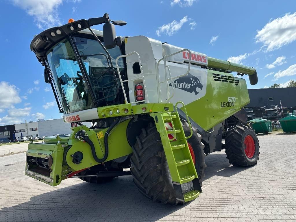 CLAAS Lexion 670 Moissonneuse batteuse