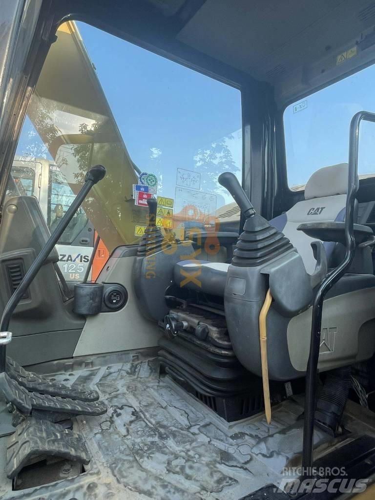 Komatsu PC 200-8 Pelle sur chenilles
