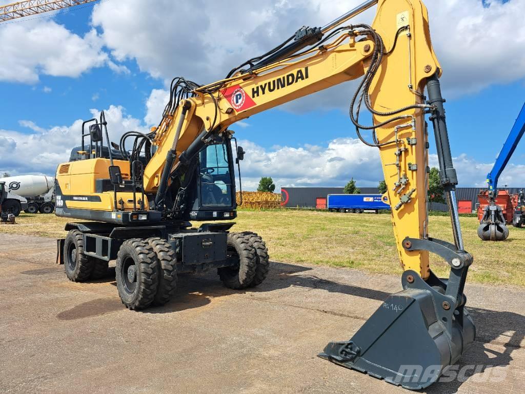 Hyundai HW140 Pelle sur pneus