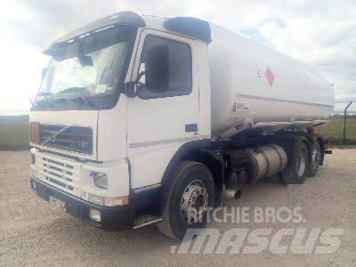 Volvo FM 7 6X2 Motrici cisterna
