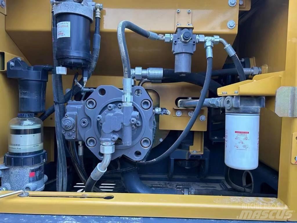 XCMG XE 200 DA Pelle sur chenilles
