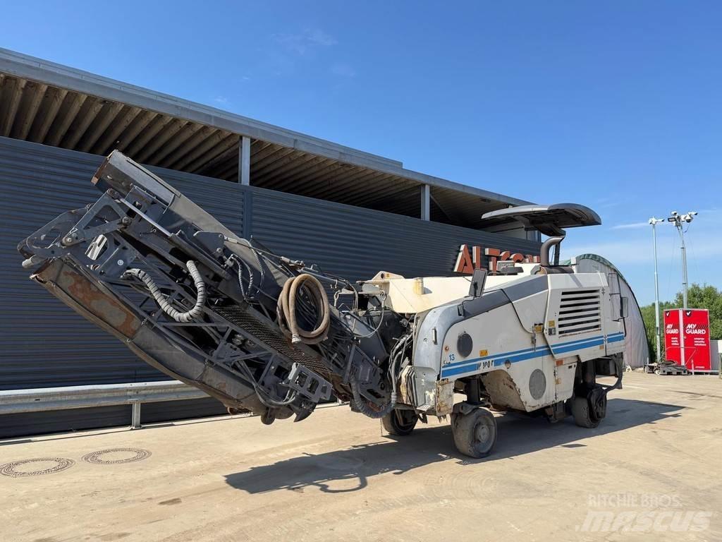 Wirtgen W 100 F Fraiseuse à froid