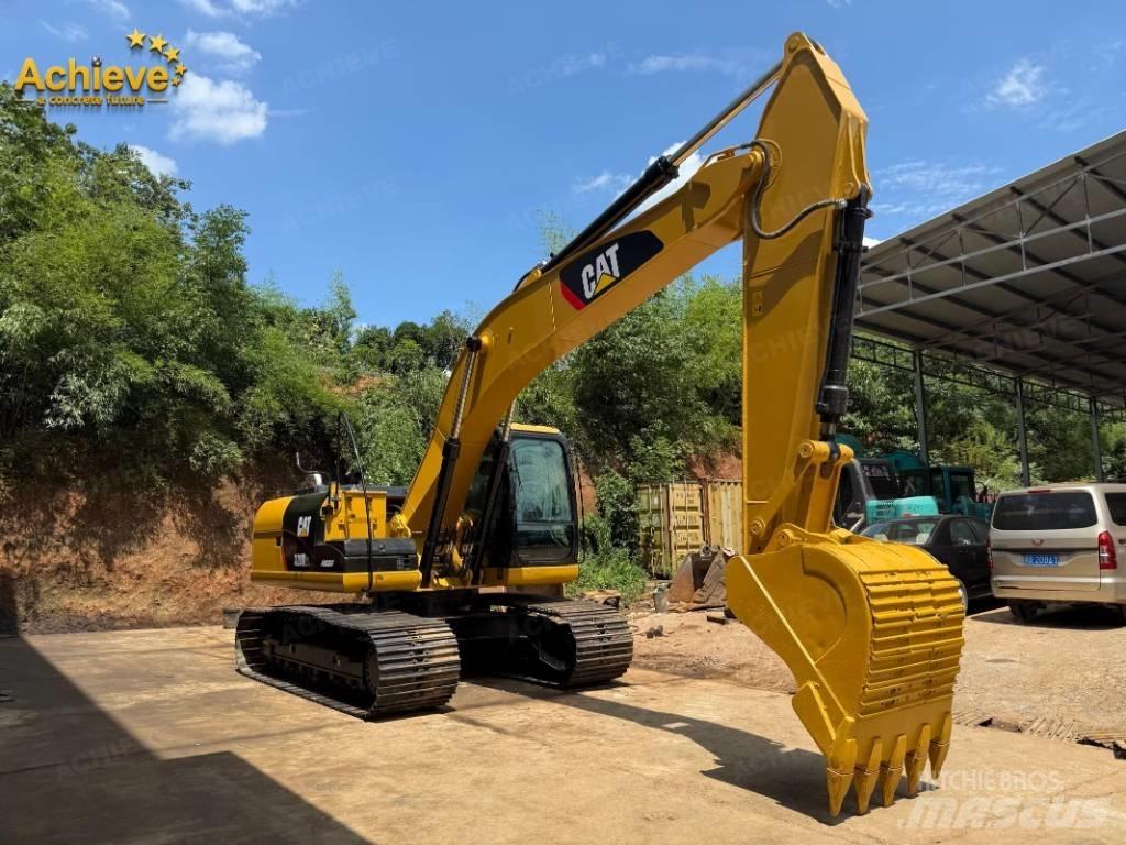 CAT 320D Pelle sur chenilles