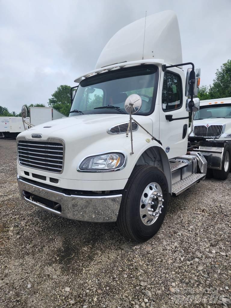 Freightliner M2 Tracteur routier