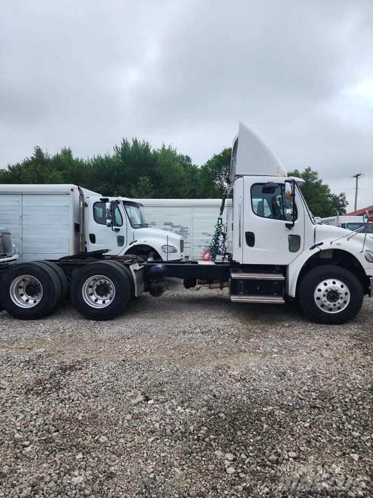Freightliner M2 Tracteur routier