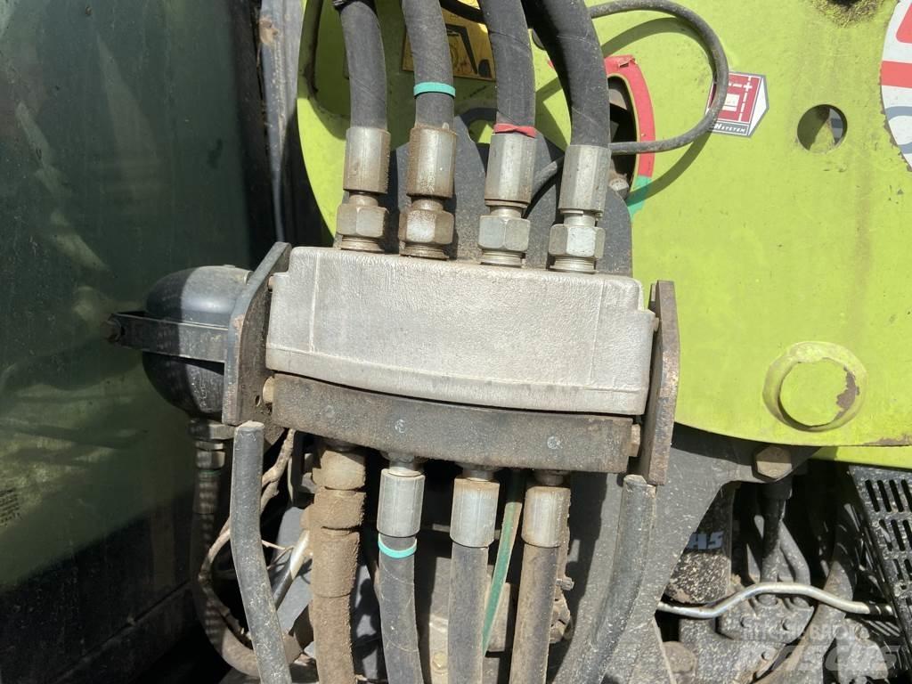 CLAAS ARION 420 Tracteur