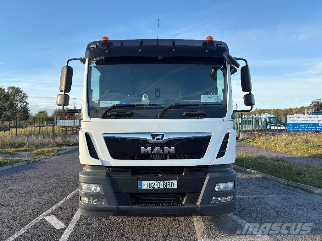 MAN TGM 18.250 Camion multibenne