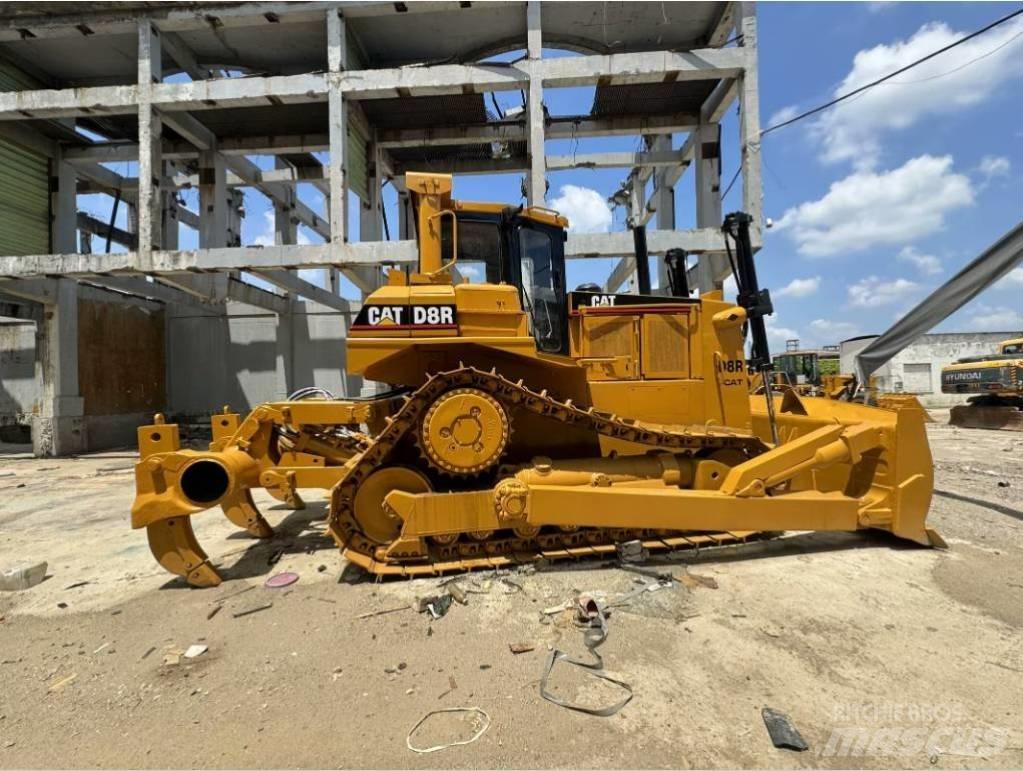 CAT D 8 R Bouteurs sur chenilles