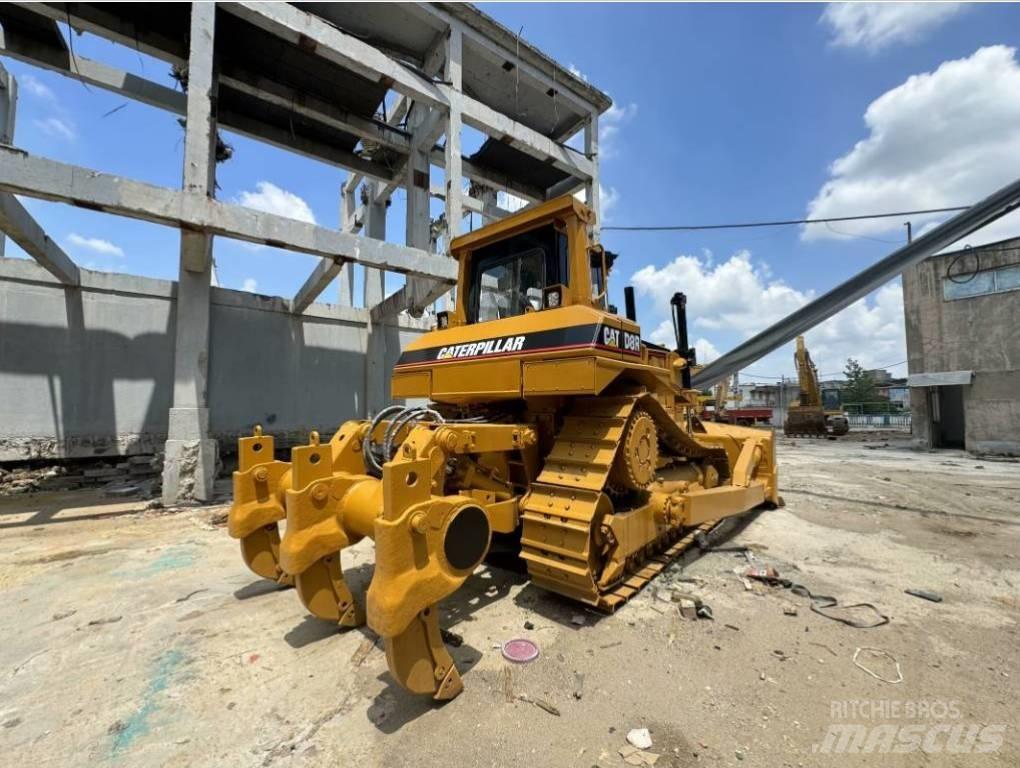 CAT D 8 R Bouteurs sur chenilles