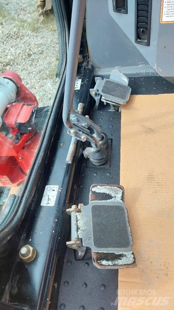 Takeuchi TB 23 R Mini pelle < 7t
