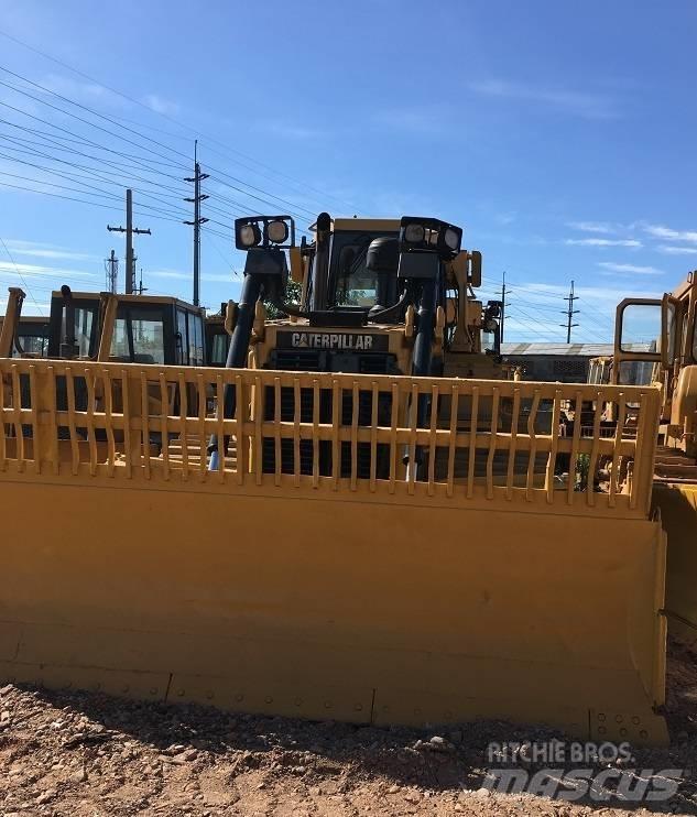CAT D6R Bouteurs sur chenilles