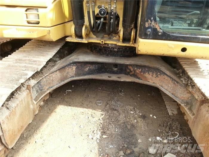 CAT 312 D Pelle sur chenilles