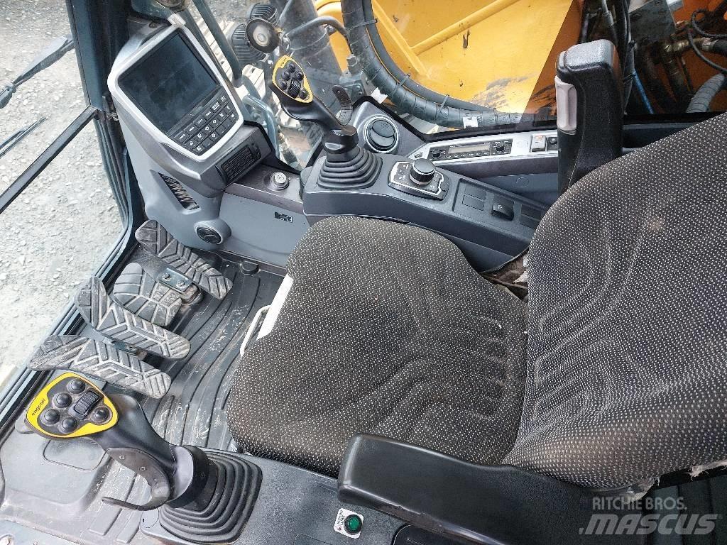 Hyundai HX 220 L Pelle sur chenilles