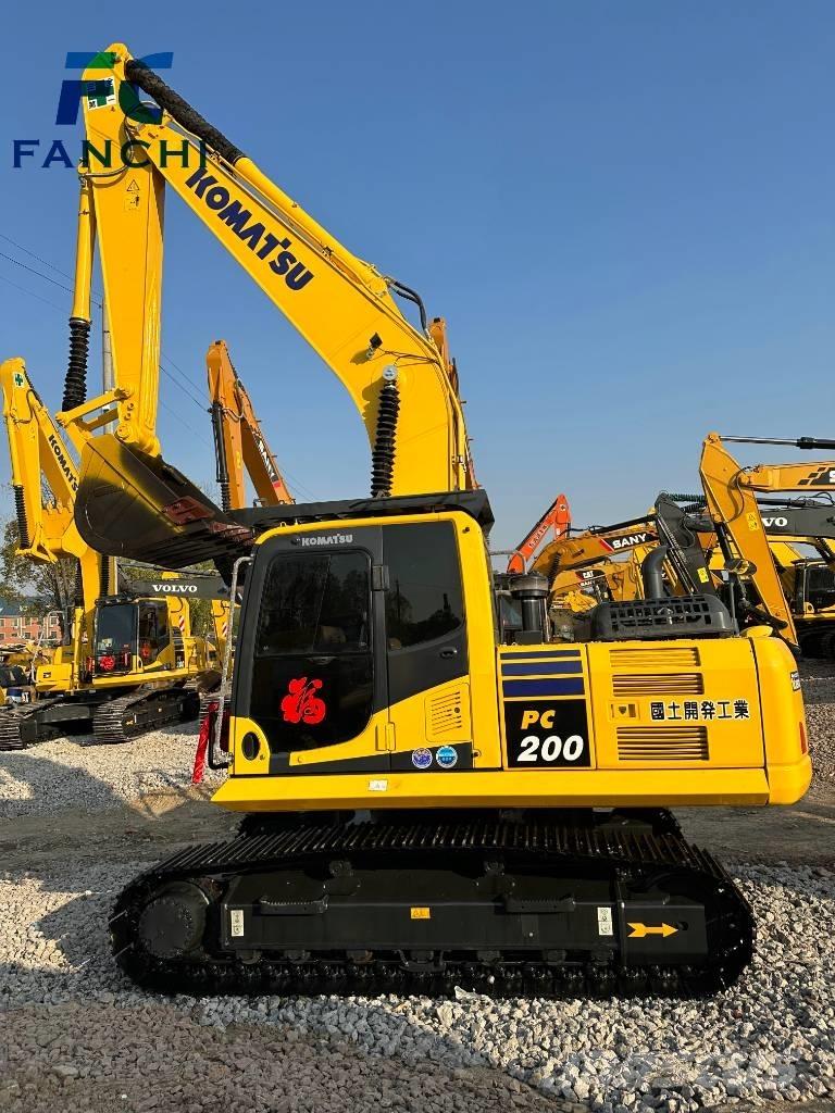 Komatsu PC 200-8 Pelle sur chenilles