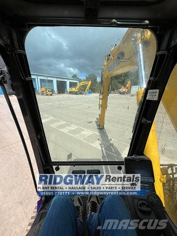 JCB JS 220 LC Pelle sur chenilles