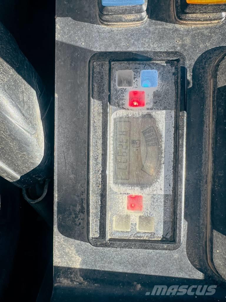 John Deere 26 G Chargeuse compacte
