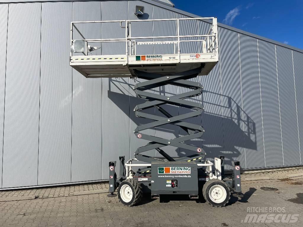 SkyJack SJ 6832 RTE Nacelle ciseaux