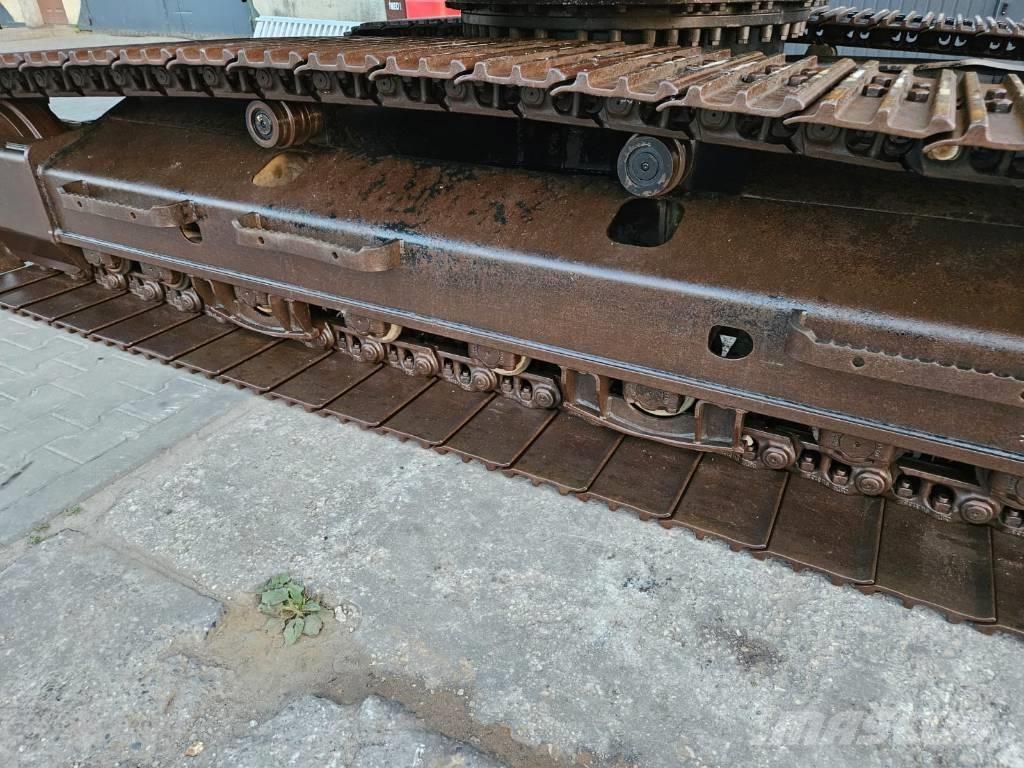 CAT 323 Pelle sur chenilles