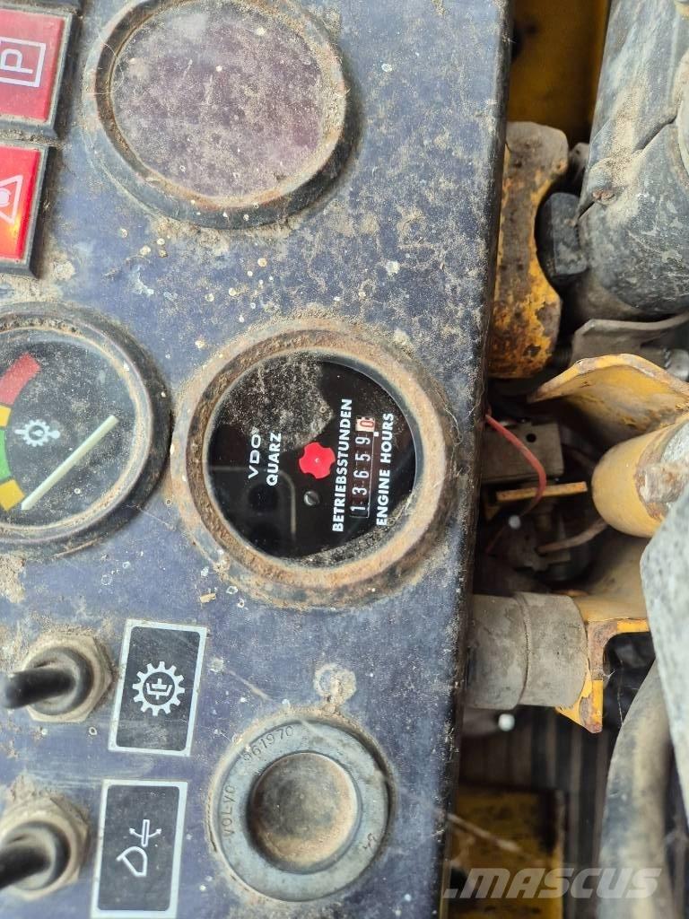 Volvo BM 4300 Chargeuse sur pneus