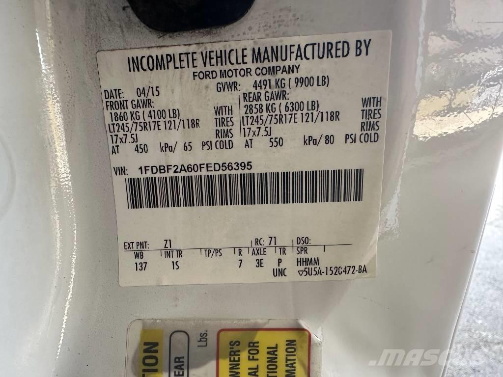 Ford F 250 SD Utilitaire benne