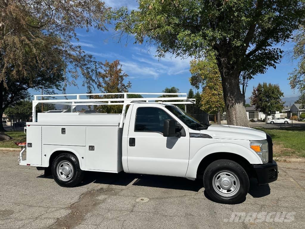 Ford F 250 SD Utilitaire benne