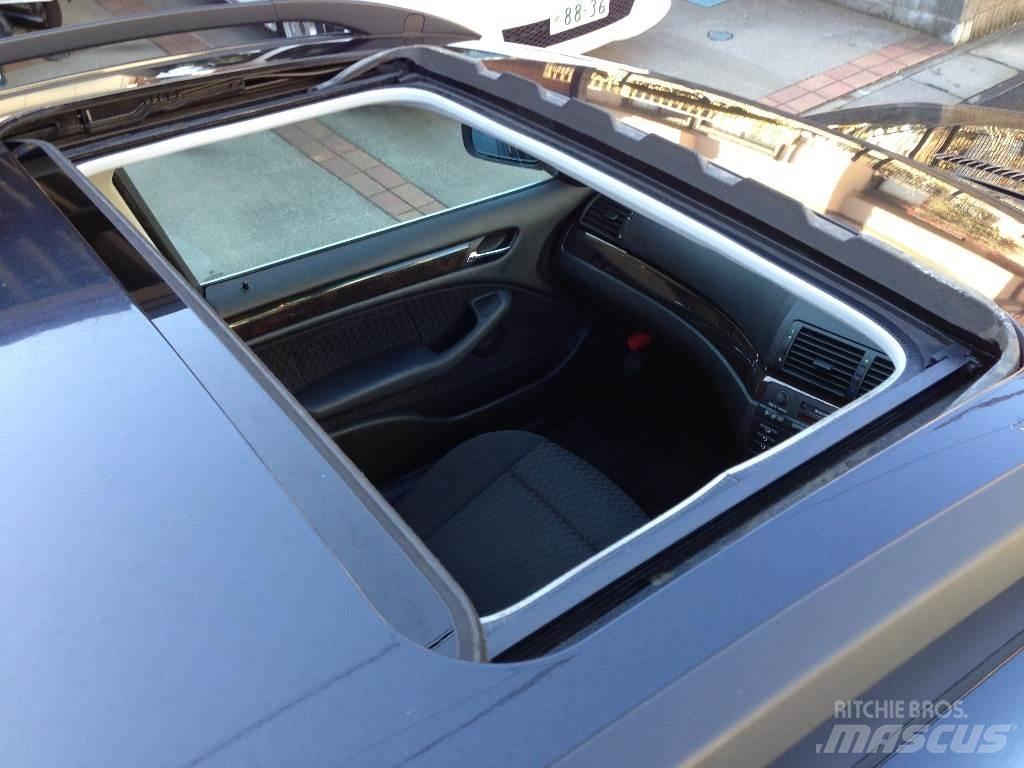BMW GF-AM28 Voiture