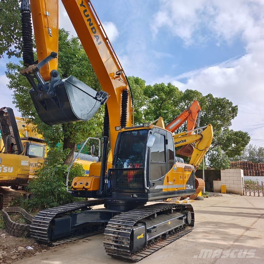 Hyundai 220 LC-9S Pelle sur chenilles